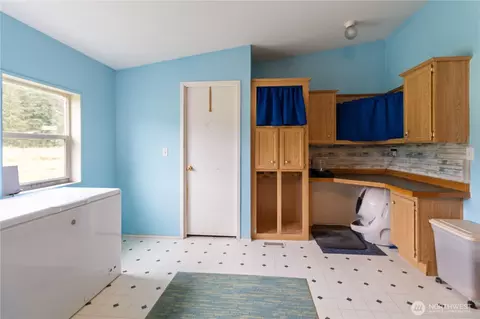 1023 W Beeville Loop Rd, Matlock, WA 98560 photo 29