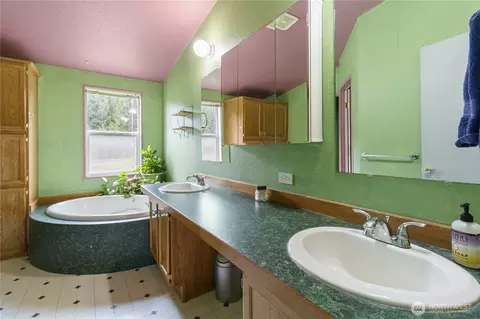 1023 W Beeville Loop Rd, Matlock, WA 98560 photo 20