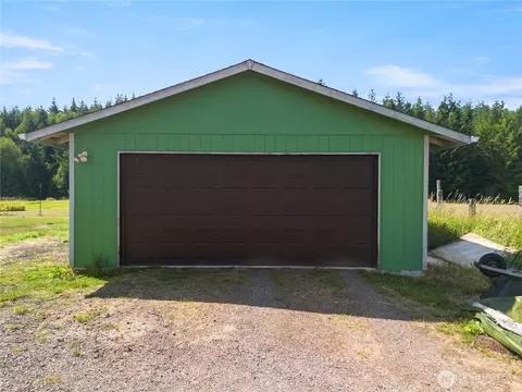 1023 W Beeville Loop Rd, Matlock, WA 98560 photo 3