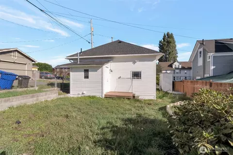 Exterior - 1812 22nd St, Everett, WA 98201 photo 3 of 4