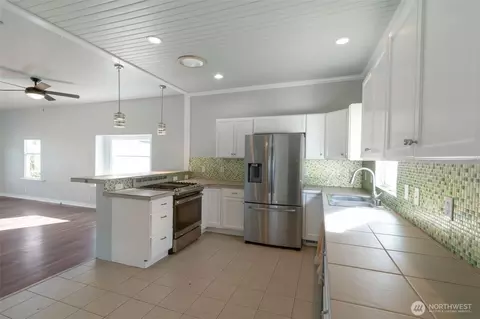 Kitchen - 1812 22nd St, Everett, WA 98201 photo 2 of 2