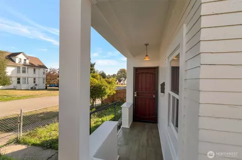 Exterior - 1812 22nd St, Everett, WA 98201 photo 2 of 4