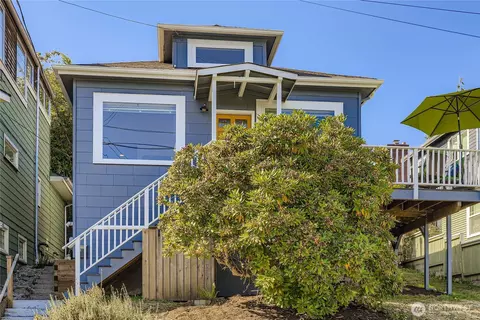 7011 Dayton Ave N, Seattle, WA 98103