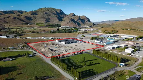 73 E Shop Ave #B1, Chelan, WA 98816