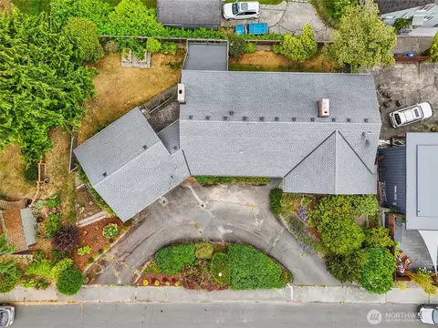 View/Area - 715 35th St, Everett, WA 98201 photo 2 of 3