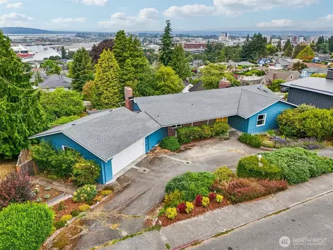 View/Area - 715 35th St, Everett, WA 98201 photo 1 of 3