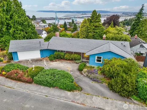 715 35th St, Everett, WA 98201