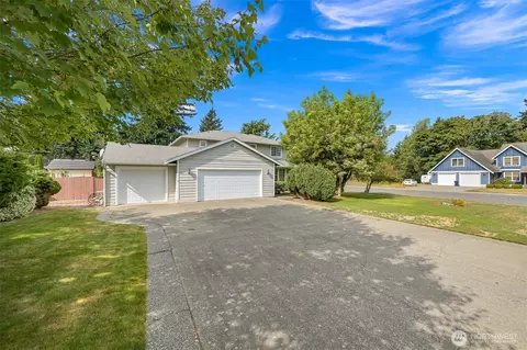 221 Birchwood Dr, Everson, WA 98247