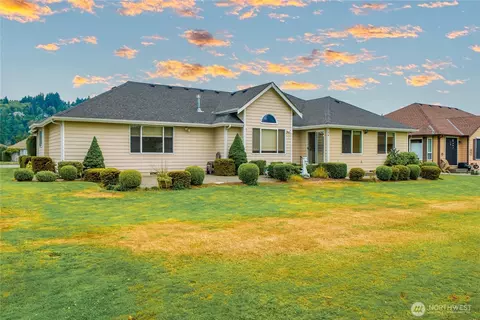 Exterior - 15117 147th Ave E, Orting, WA 98360 photo 3 of 5