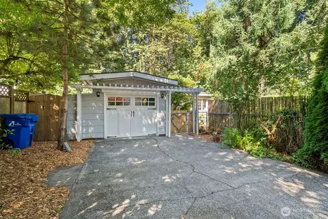1801 Eastside St SE, Olympia, WA 98501