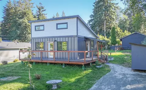 4318 Douglas St, Langley, WA 98260