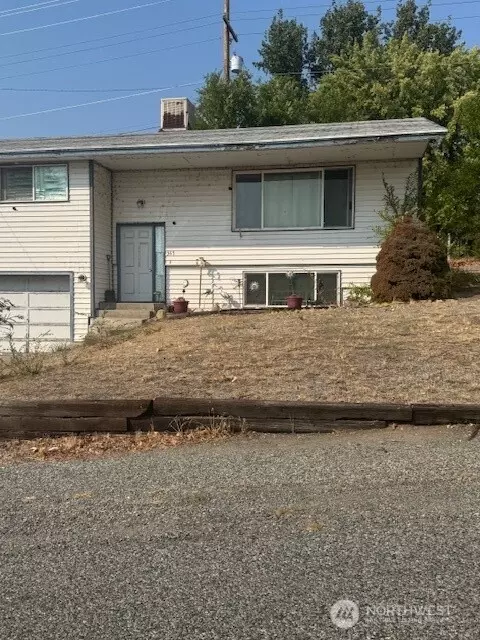 365 367 Fig St, Omak, WA 98841 photo 3