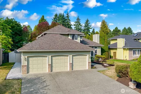 Exterior - 10104 33rd Ave SE, Everett, WA 98208 photo 3 of 13