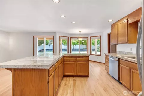 Kitchen - 10104 33rd Ave SE, Everett, WA 98208 photo 1 of 3