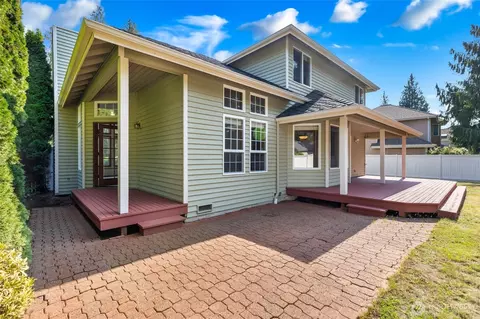 Exterior - 10104 33rd Ave SE, Everett, WA 98208 photo 7 of 13