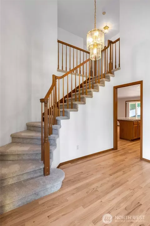 Entry Way - 10104 33rd Ave SE, Everett, WA 98208 photo 1 of 2