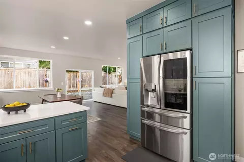 Kitchen - 18513 41st Dr SE, Bothell, WA 98012 photo 5 of 5