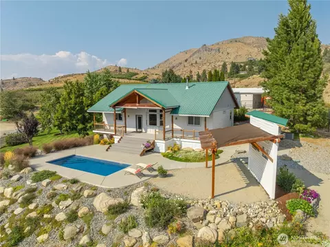 3245 Ivan Morse Rd, Manson, WA 98831