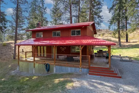 1425 Salmon Creek Rd, Okanogan, WA 98840