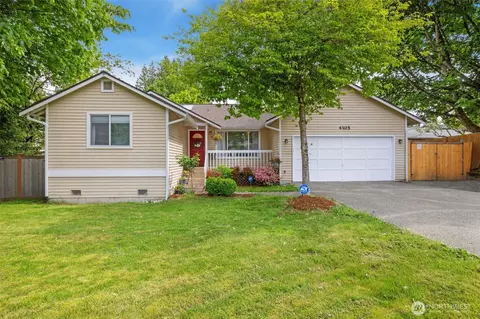 4105 Lincoln Way, Lynnwood, WA 98087