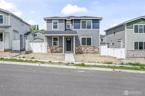 2124 Plumridge Ct, Wenatchee, WA 98801