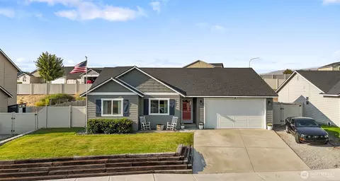 2223 Maryhill St SE, East Wenatchee, WA 98802