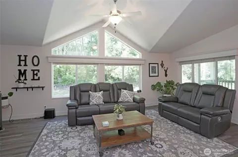 170 Glacier Dr, Mineral, WA 98355