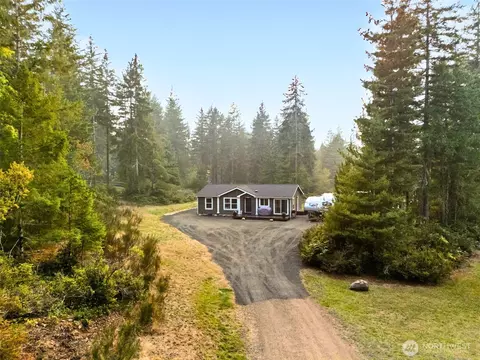1173 NE Hurd Rd, Belfair, WA 98528
