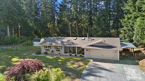 897 James Way, Camano Island, WA 98282