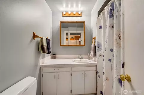 Bath - 2514 State St, Everett, WA 98201 photo 1 of 1