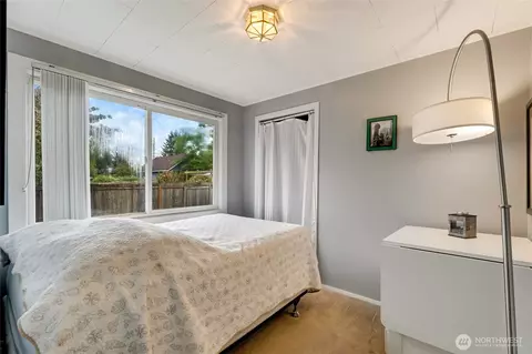Bedroom - 2514 State St, Everett, WA 98201 photo 2 of 3