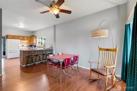 Dining - 2514 State St, Everett, WA 98201 photo 1 of 2