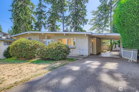14243 SE 14th St, Bellevue, WA 98007
