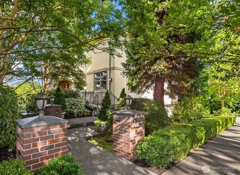 3920 50th Ave NE, Seattle, WA 98105