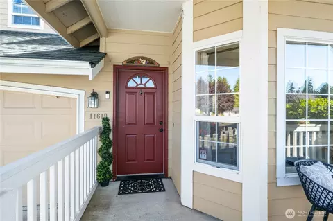 Entry Way - 11619 23rd Dr SE, Everett, WA 98208 photo 1 of 1