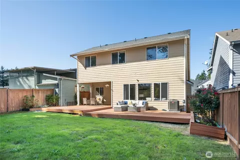Exterior - 11619 23rd Dr SE, Everett, WA 98208 photo 2 of 6