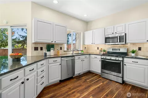 Kitchen - 11619 23rd Dr SE, Everett, WA 98208 photo 2 of 2