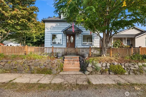 201 S Kentucky Ave, Granite Falls, WA 98252