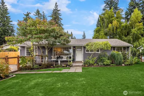 22121 96th Ave W, Edmonds, WA 98020