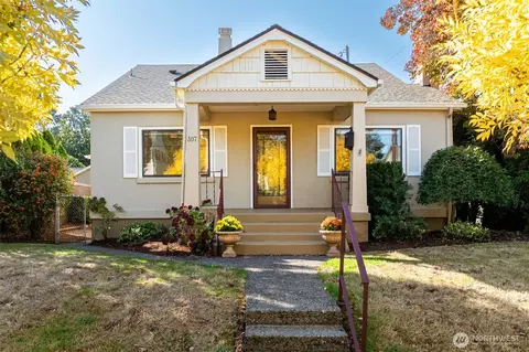 307 E 22nd St, Vancouver, WA 98663