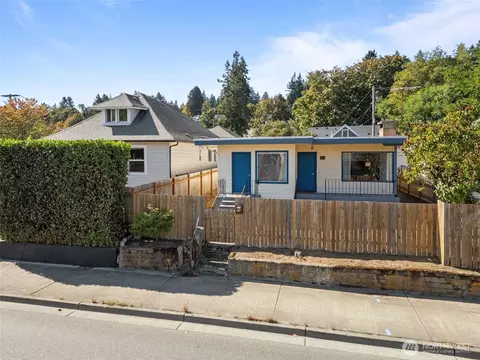 107 N Callow Ave, Bremerton, WA 98312
