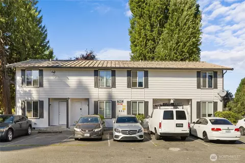 421 37th St SE, Auburn, WA 98002