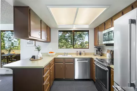 2604 12th Ave W, Seattle, WA 98119 photo 13
