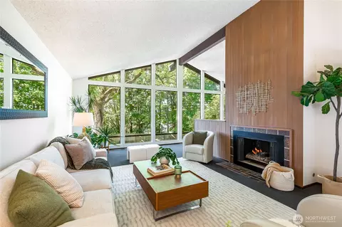 2604 12th Ave W, Seattle, WA 98119 photo 3