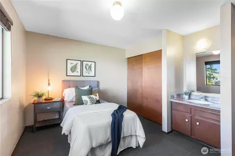 2604 12th Ave W, Seattle, WA 98119 photo 22
