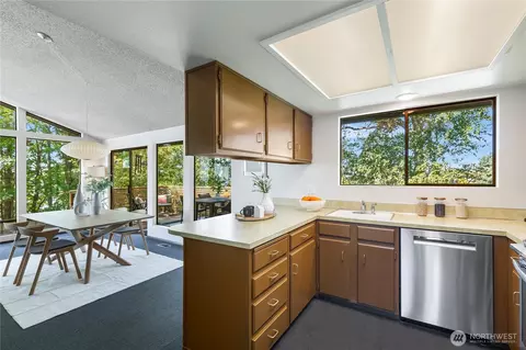 2604 12th Ave W, Seattle, WA 98119 photo 12