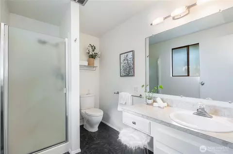 2604 12th Ave W, Seattle, WA 98119 photo 20