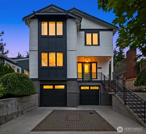 5249 36th Ave NE, Seattle, WA 98105