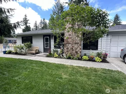 12611 50th Dr SE, Everett, WA 98208