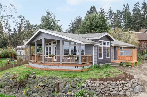 527 V St, Port Townsend, WA 98368
